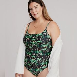 Old Navy Plus Size Tropical Print Women's Swimsuit